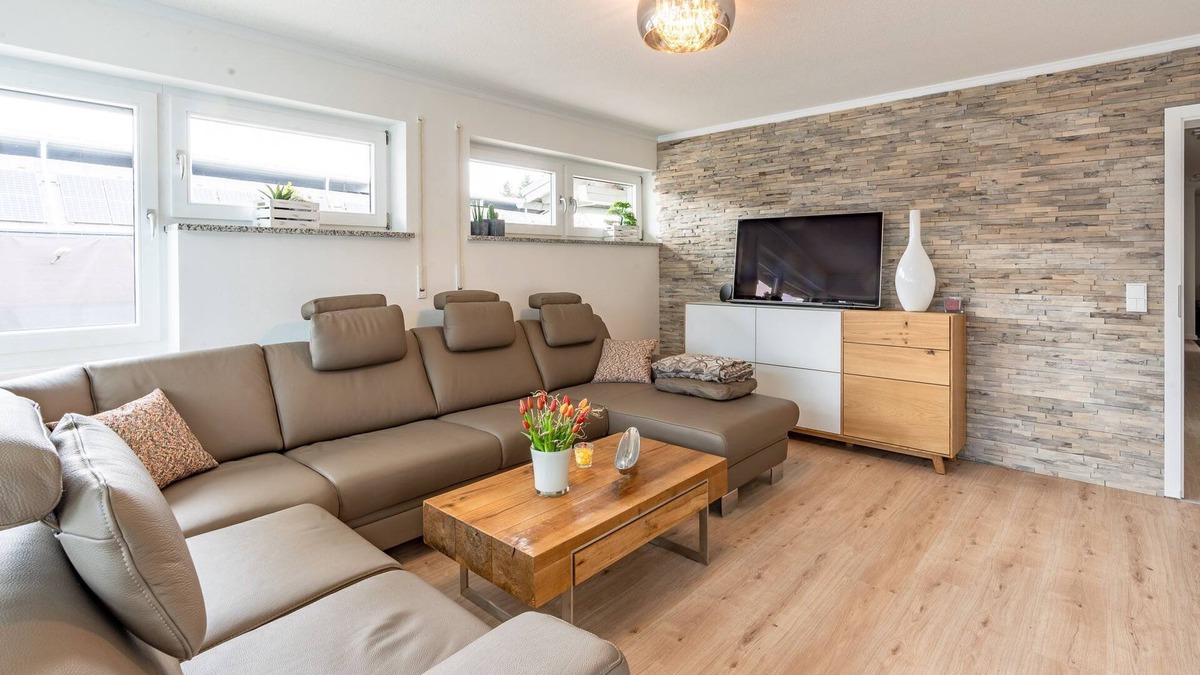 Sonthofen Apartment | Alpine aster 2