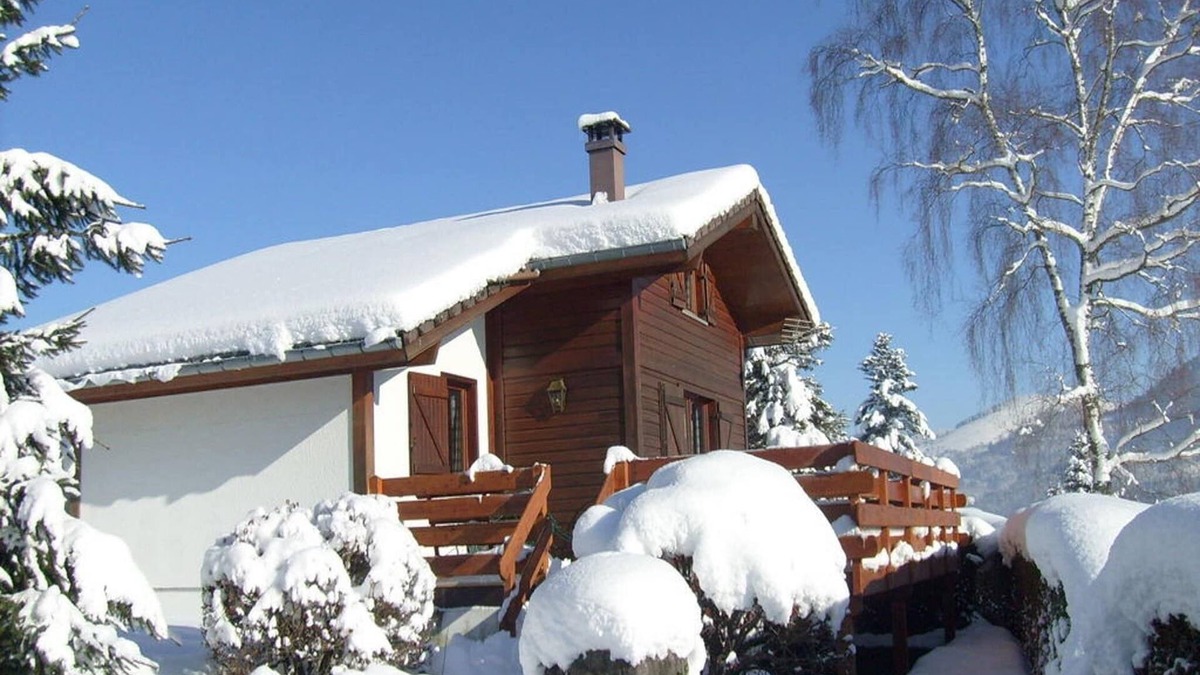 Le Thillot Ski Chalet | Alpine Chalet near Cafés