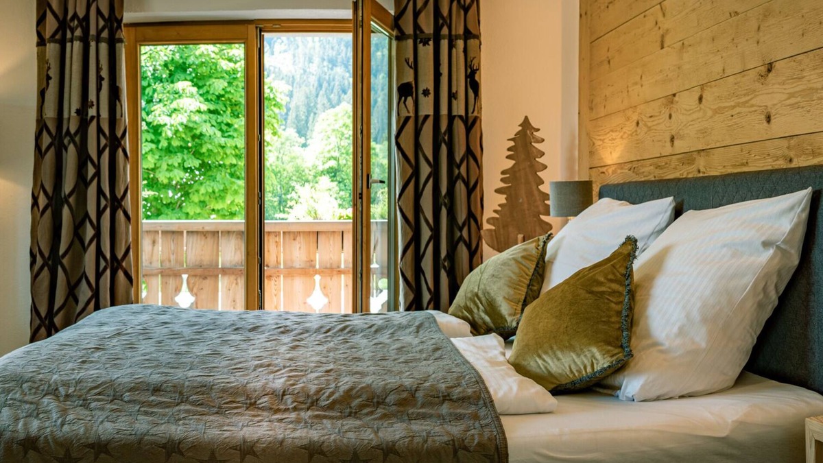 Vils Ski Chalet | Alpine Chalet Vils in Tirol - on the Allgäu border - mountains, lakes, castles