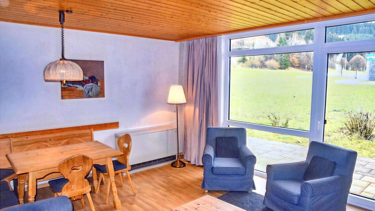 Reichenbach House | Alpine Views & Play Zone