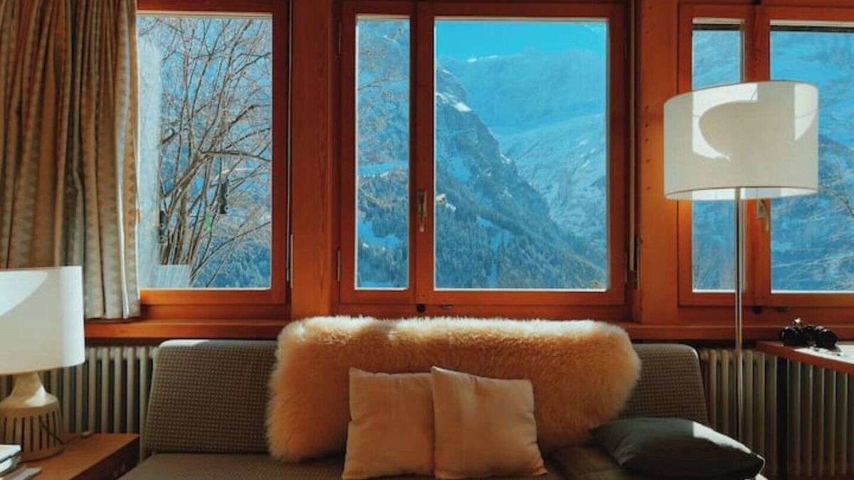 Grindelwald Ski Chalet | Alpine Escape - Iconic Views & Timeless Design