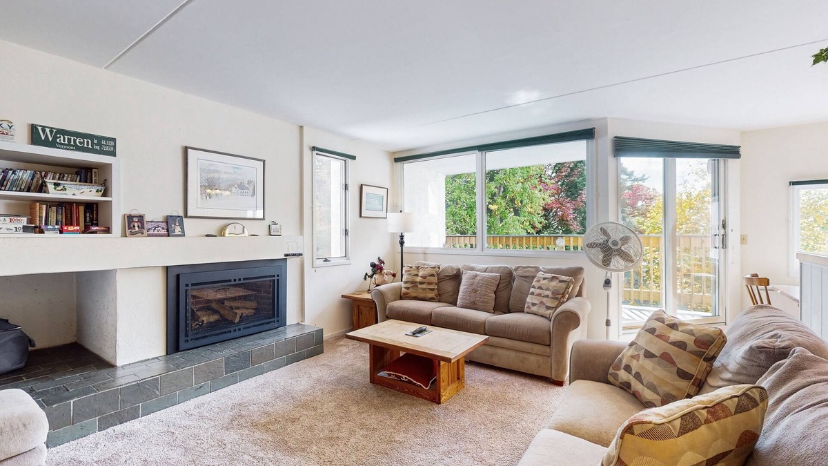 Warren Apartment | Alpine escape with 3 pools, hot tub, tennis & gym - fireplace, balcony & W/D