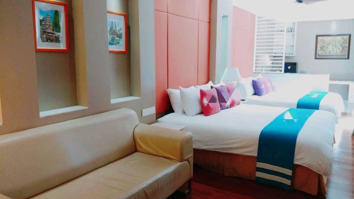 Taman Tanjung Villa | Alpine GLX Deluxe Suite
