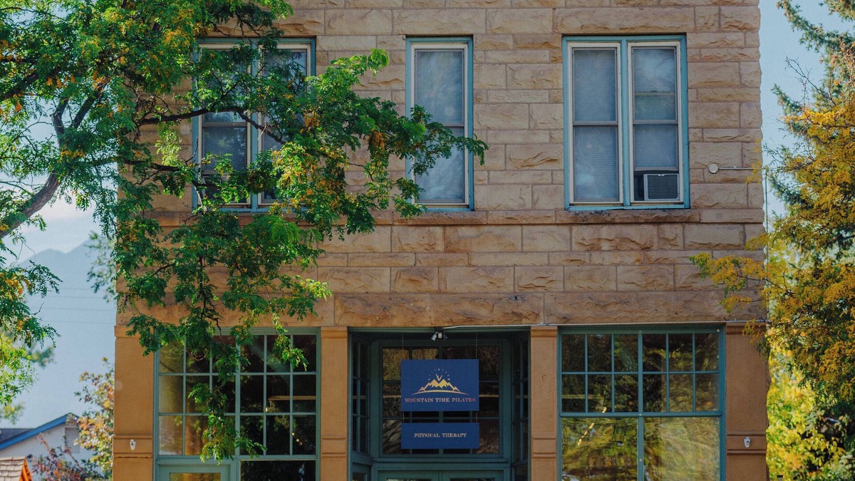 La Veta Apartment | Alpine Oasis – Your Perfect La Veta Getaway -In the heart of downtown La Veta