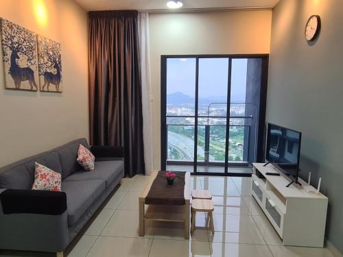 Kampung Bukit Dukong Apartment | Alpine Parkland Netflix 5 beds at MRT Batu 11 Cheras