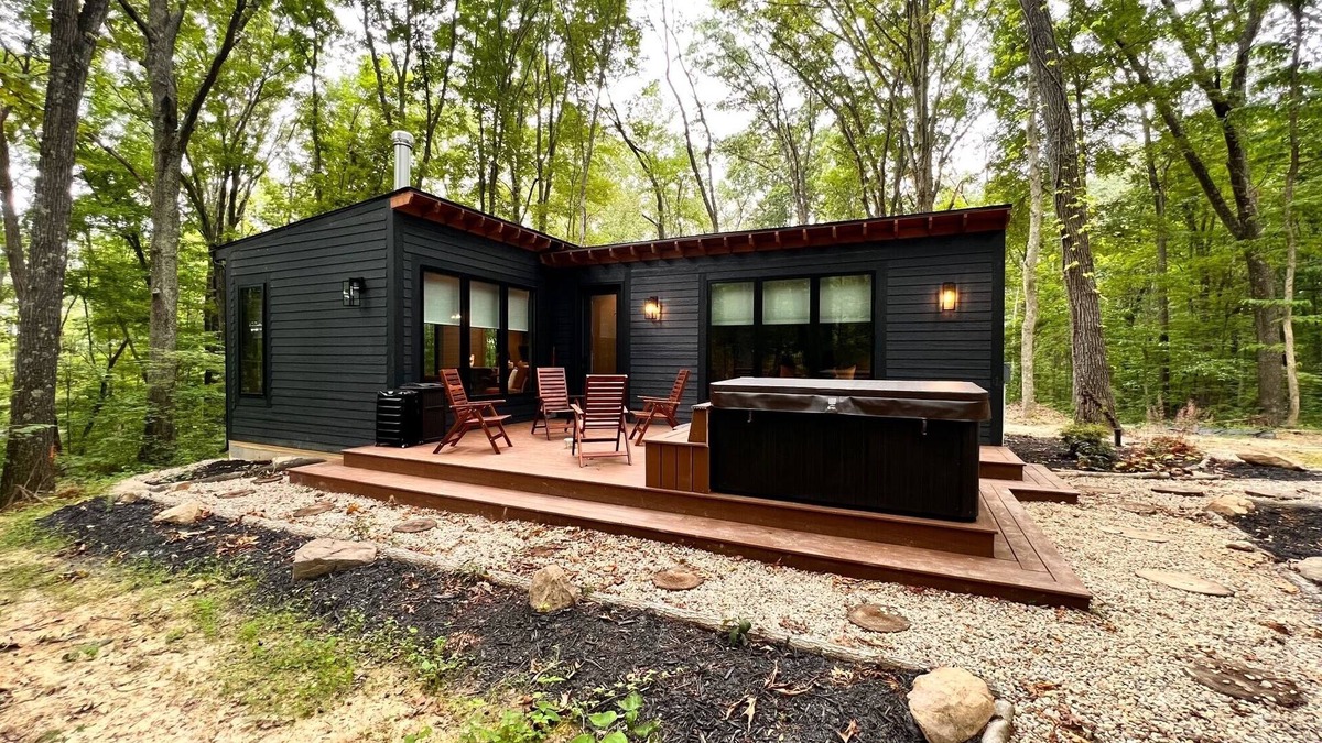 New Plymouth Cabin | Alpine Pass | Hocking Hills