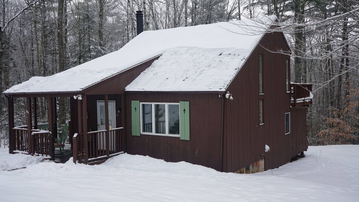Campton House | Alpine Retreat 1000' from amenities