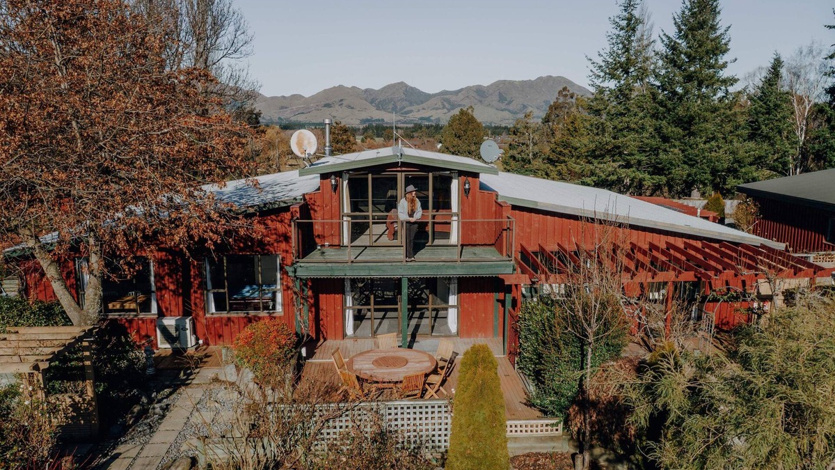 Hanmer Springs House | Alpine Springs Motel | Hot Tub | Pool Table