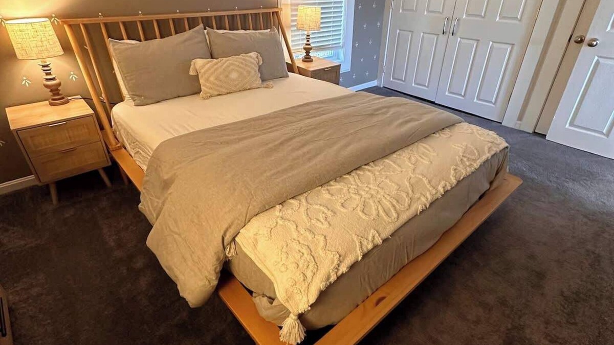 Sunapee Apartment | Alpine Suite - Walk to Lake Sunapee and Restaurants