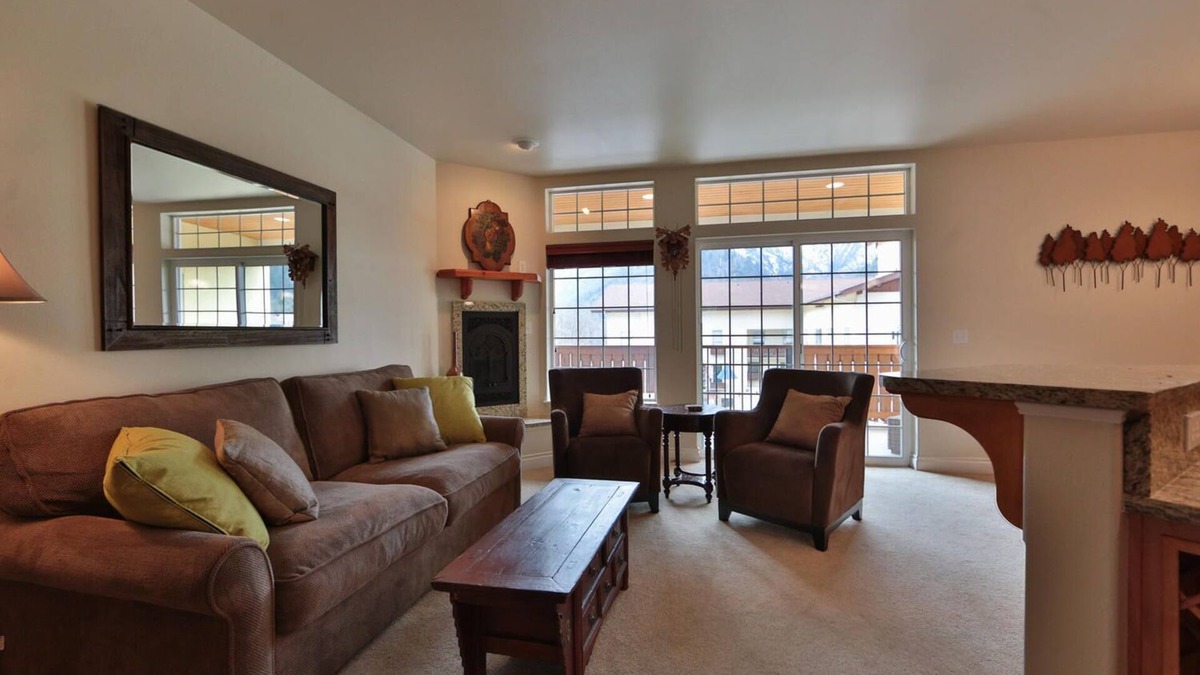 Leavenworth Condo | Alpine View Haus on Main - Bavarian Themed Condo