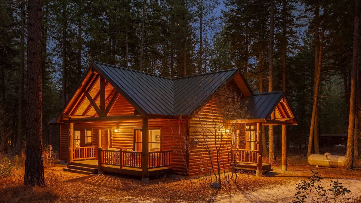 Winthrop Cabin | Alpine Woods cabin close to trails, ski in/out