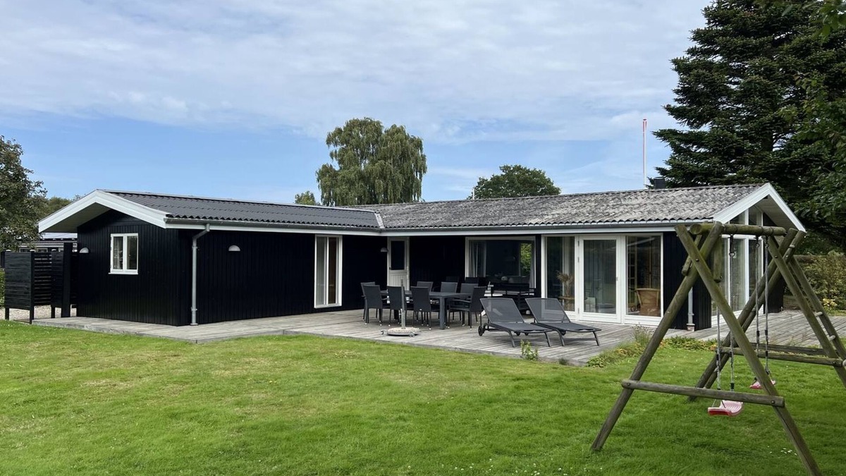 Vemmenæs House | "Alrich" - 500m from the sea by Interhome