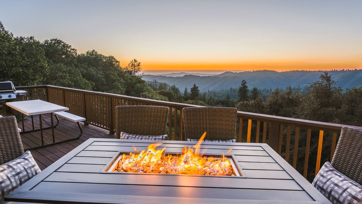 Forest Meadows House | Alta Vista - Luxury Murphys Home