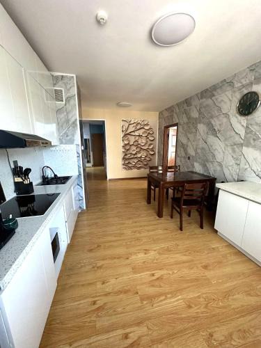 Bayangol House | Altai Khotkhon - Etuga Urlan guesthouse