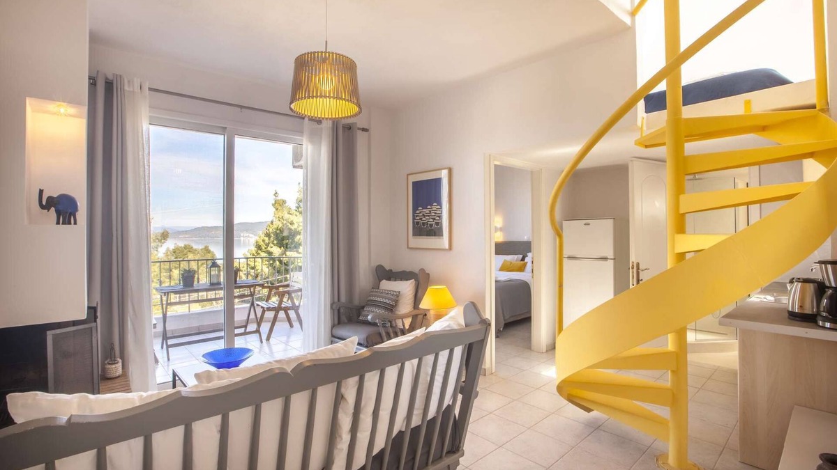 Neos Marmaras Apartment | Alterra Vita Apartments: Apartment with Attic and sunset view