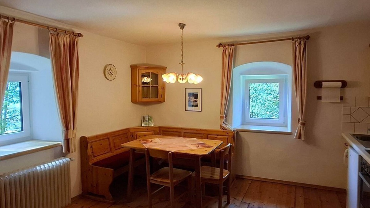 Notsch im Gailtal Cabin | Altes Forsthaus - Apartment No. 7 - Wasserleonburg Castle