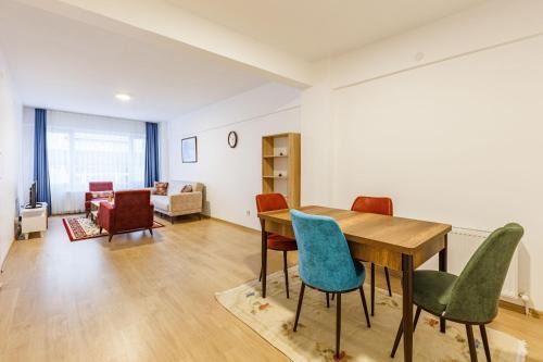 Kadikoy Apartment | Altiyol Boga, Center of Kadıköy