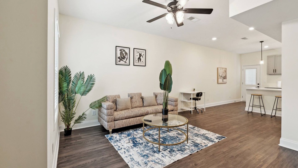 Clarksville Apartment | Alto O4 I Modern New Construction 2Bd Apartment