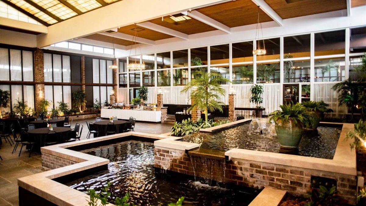 Altoona Hotel | Altoona Grand Hotel & Conference Center