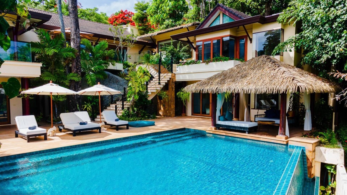 Kata Villa | Aluna villa Oceanfront 4 bedroom in Baan Kata