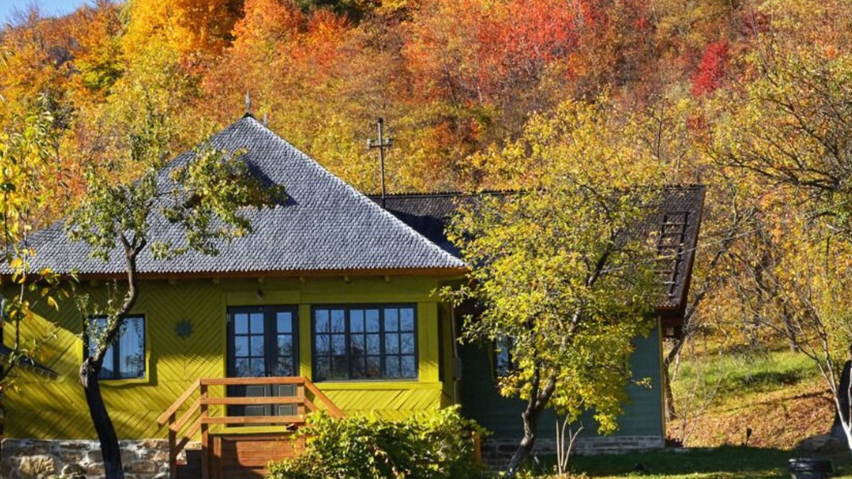 Colti House | Alunis Retreat