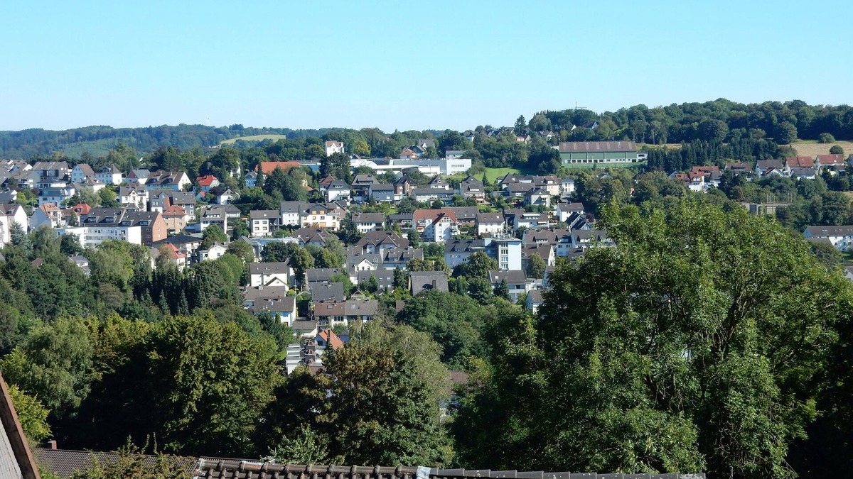 Ennepetal Apartment | ☼ Am Sonneneck ☼ Apartment in Ennepetal with garden - great view - WiFi
