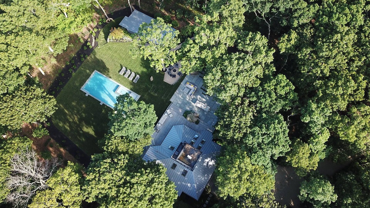 Amagansett North House | Amagansett Home on 2+ acres - near town and beaches