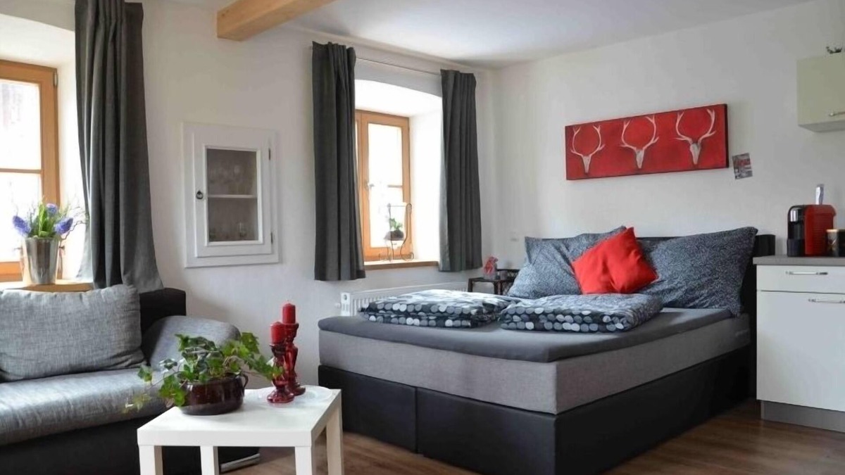 Hart Apartment | Amalie