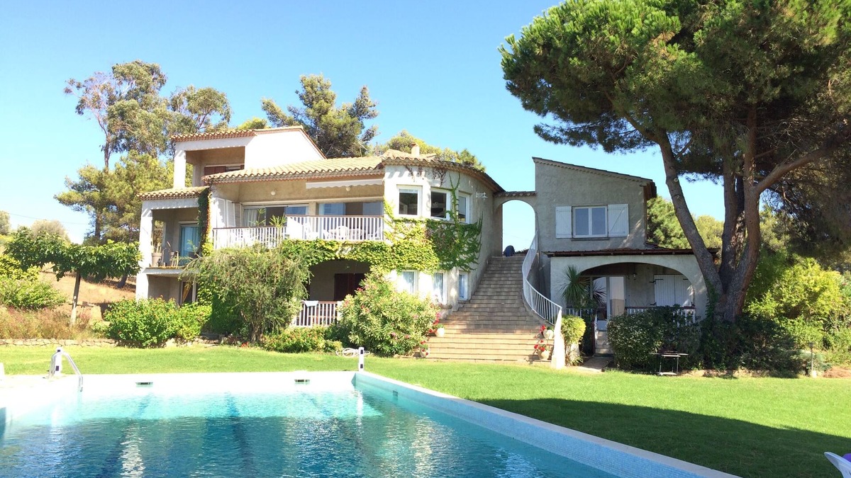 Porticcio Apartment | AMANDIERS - PIN PARASOL, sleeps 4/5