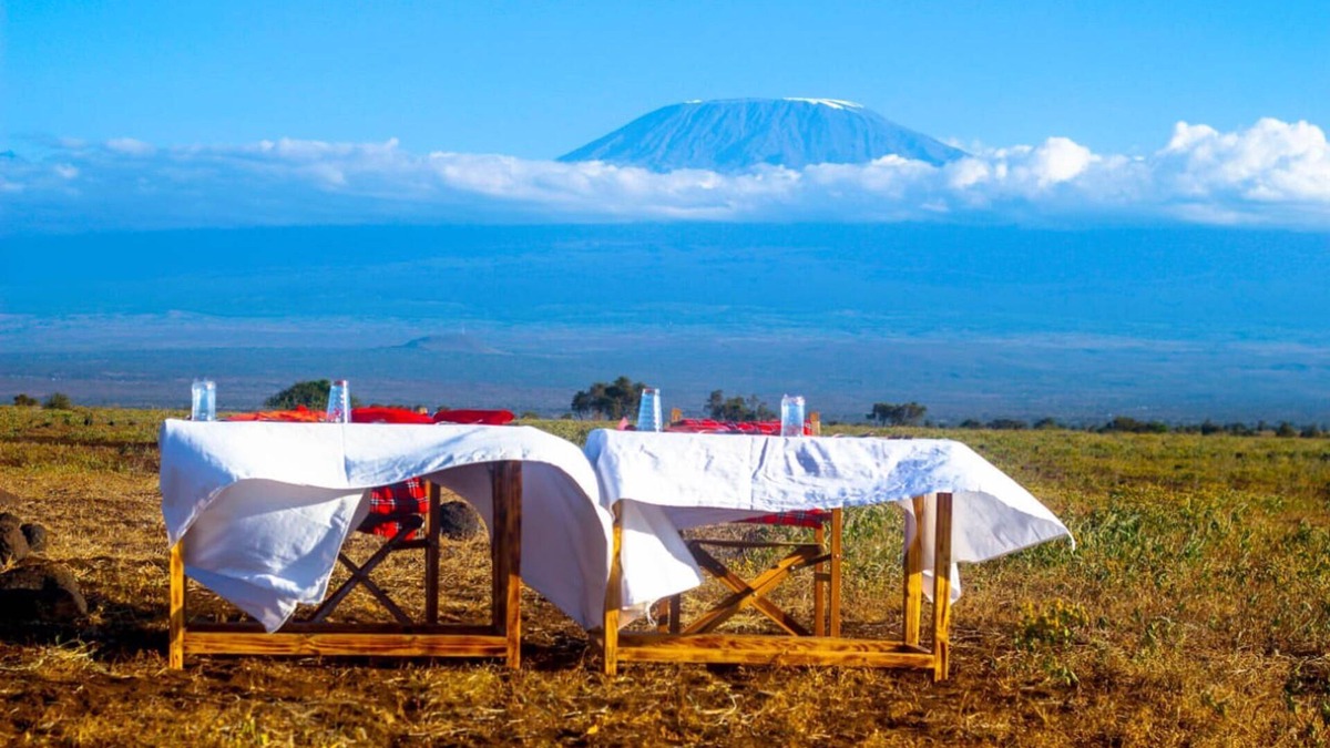 Amboseli RV Rental | Amanya Star Bed Amboseli