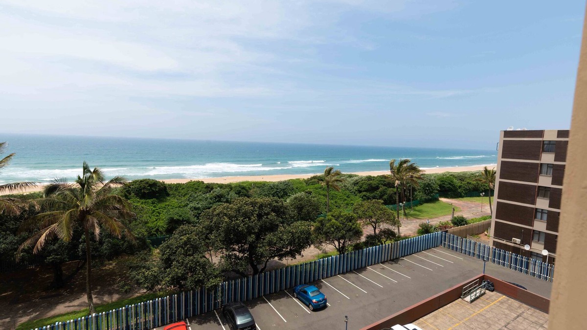 Kingsborough Apartment | Amanzi402 Oceanview Apartment