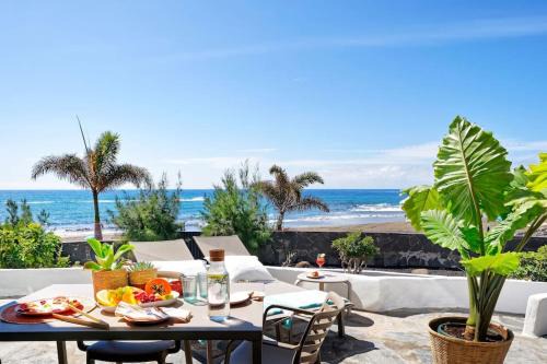 San Agustin Apartment | Amapola Palms - recién reformado, frente al mar