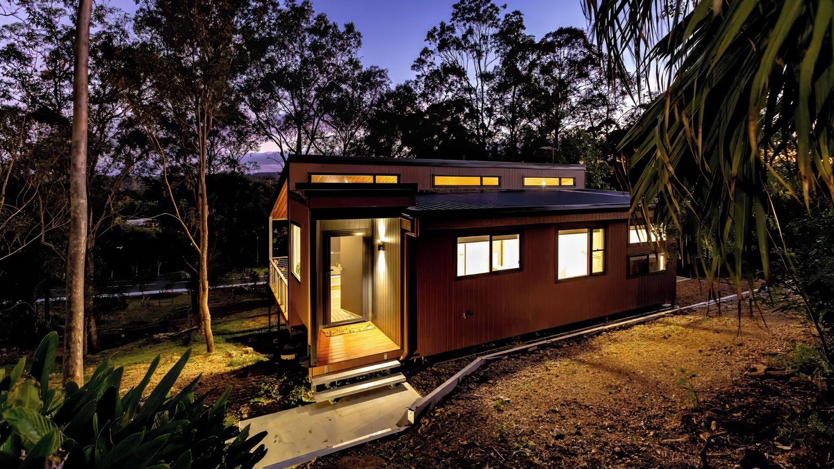 Eatons Hill Cottage | Amara Grove - Come Home to Calm. Peaceful stay in a cottage closer to nature.