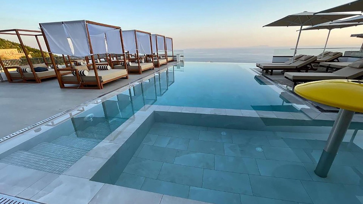 Palase Hotel | Amare Hotel
