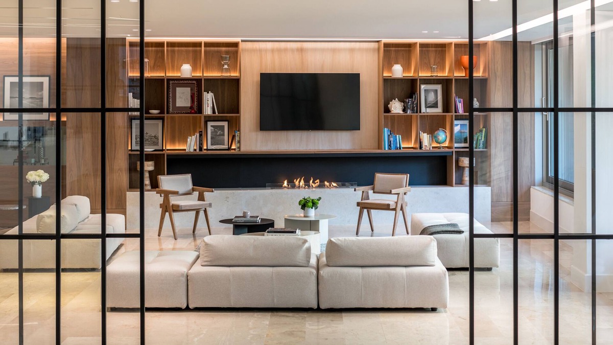 Vouliagmeni Hotel | Amarilia Hotel