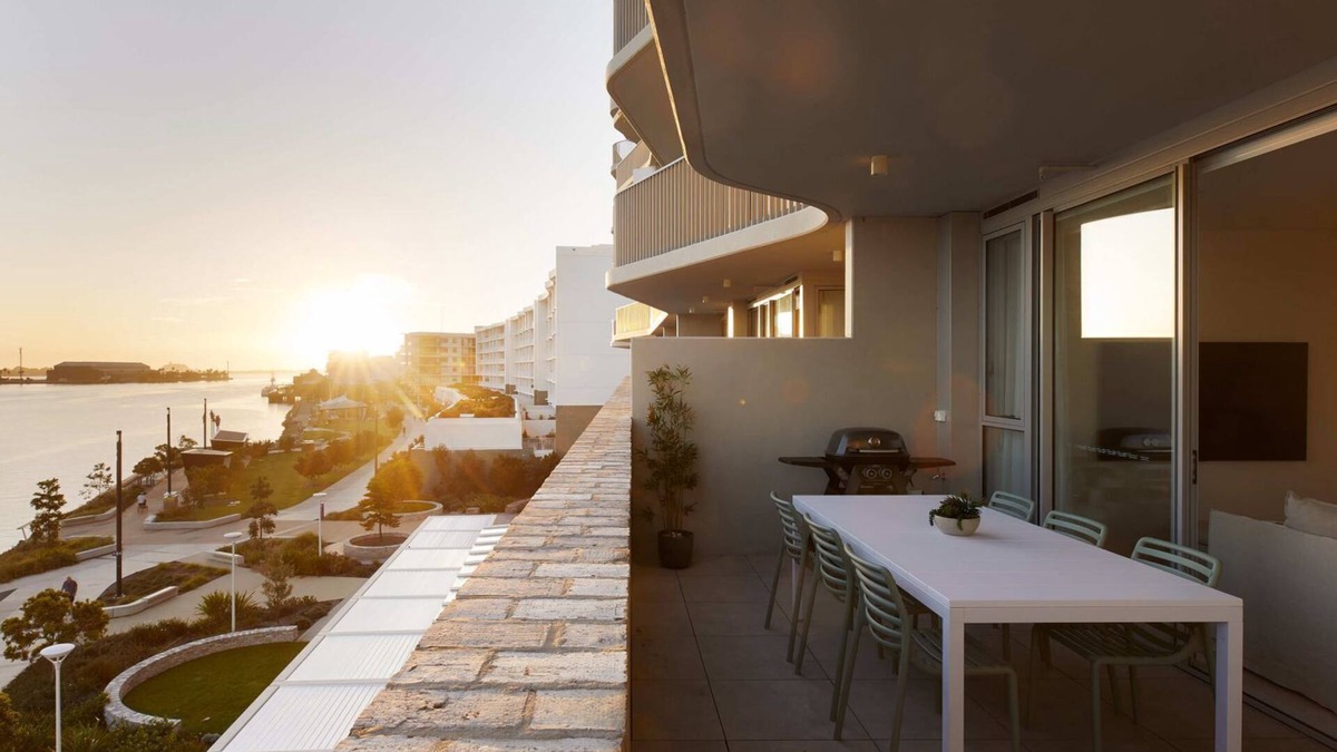 Newcastle Apartment | Amaya - holiday apartment by Follo