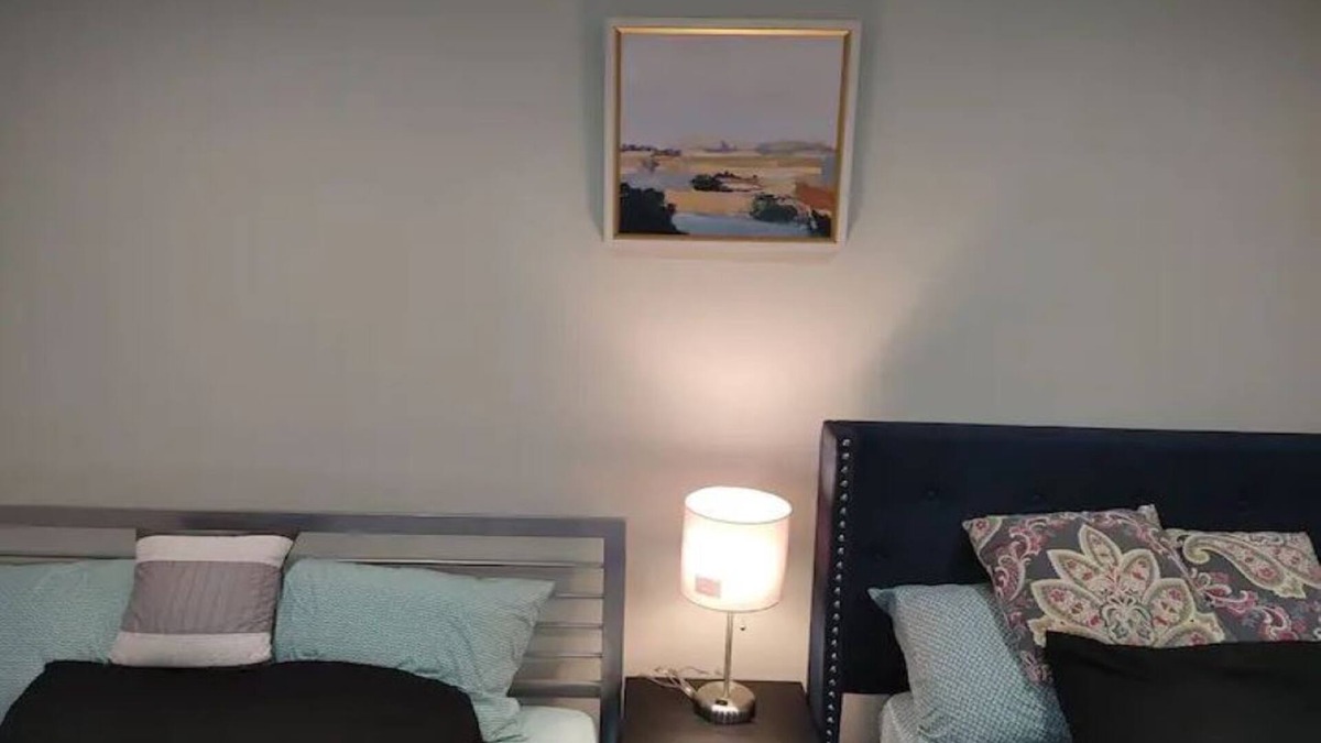 North Brunswick House | Amazing non smoking double bed apartment.