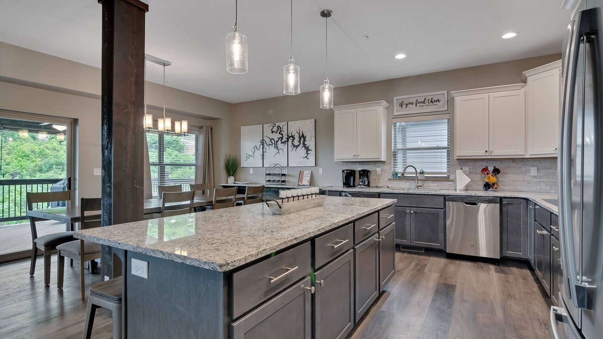 Table Rock House | Amazing 10 BR 10 BA Branson family home. Sleeps 26. Lakeview, 3 Decks, Game Room