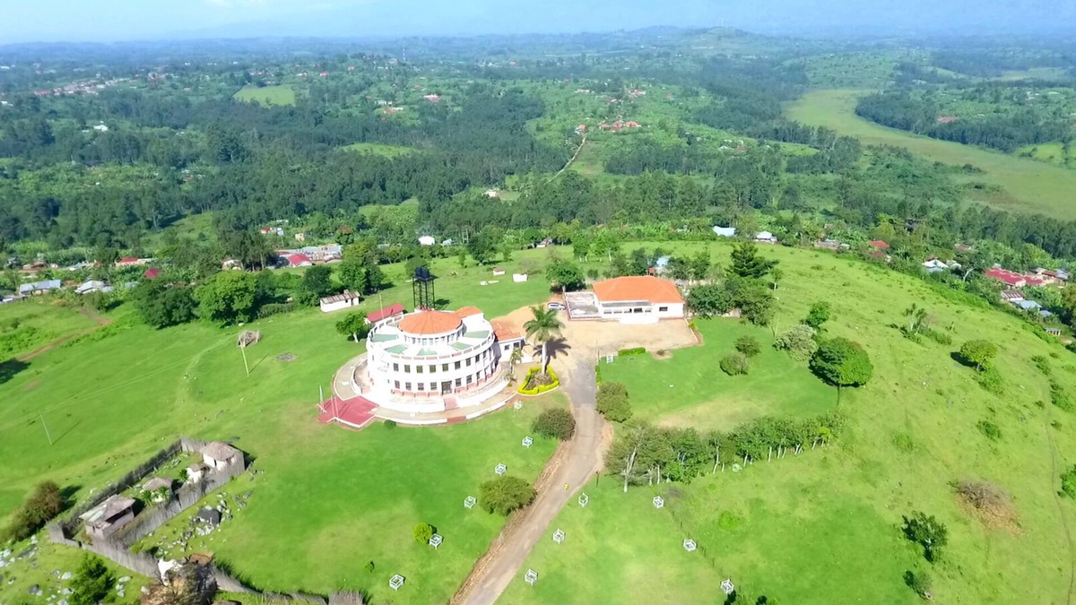 Fort Portal Apartment | Amazing 2-bedroom apartment with WiFi in Fort Portal