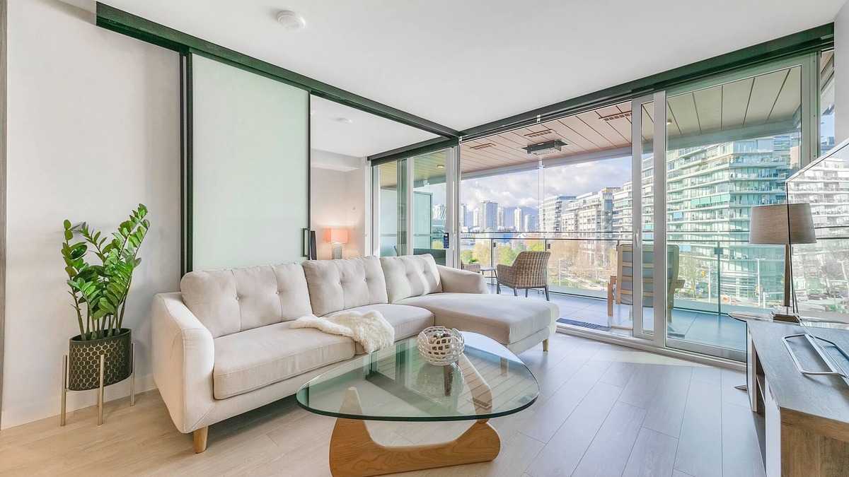 Mount Pleasant Apartment | Amazing 2 bedroom at Avenue One