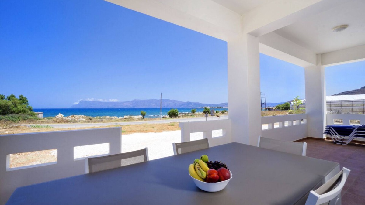 Trachilos Villa | Amazing 3-bedroom Sea Villa next to the sandy beach