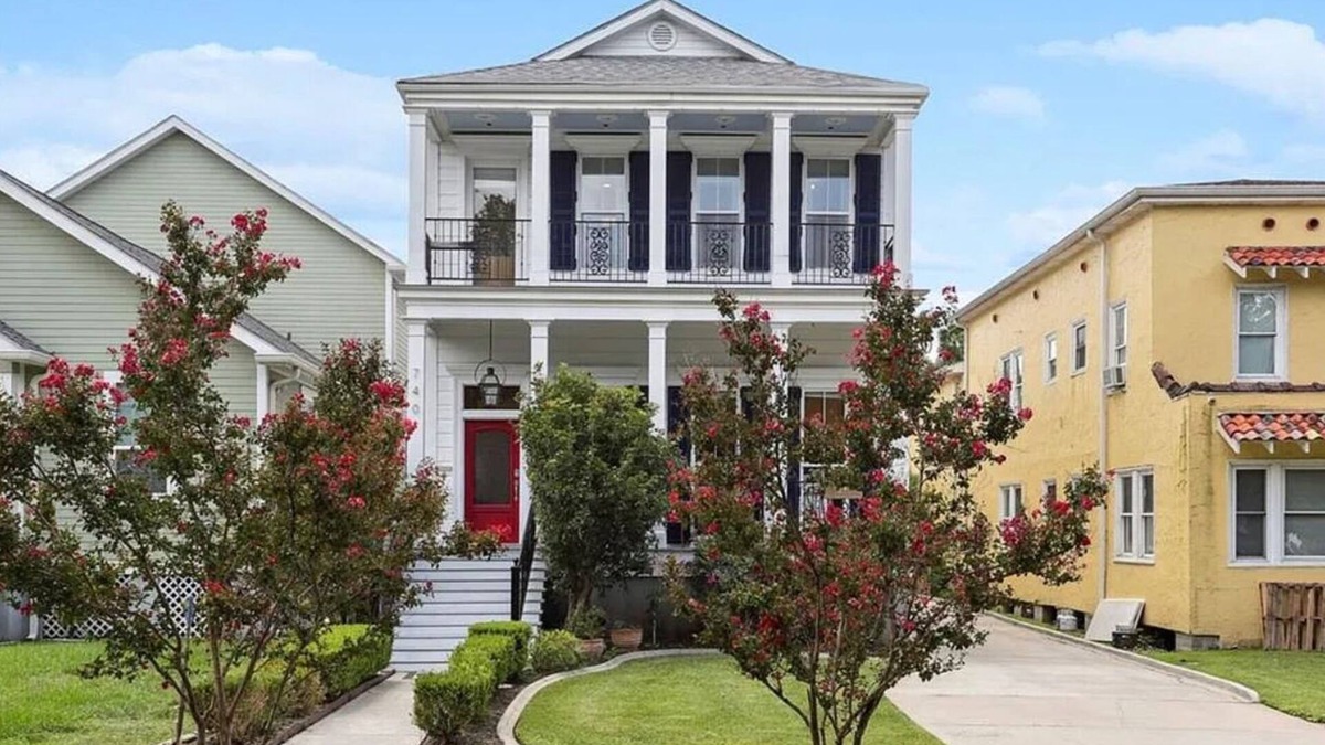 Navarre House | Amazing 4-bedroom house in New Orleans - Lakeview with AC, WiFi, Cable, and more