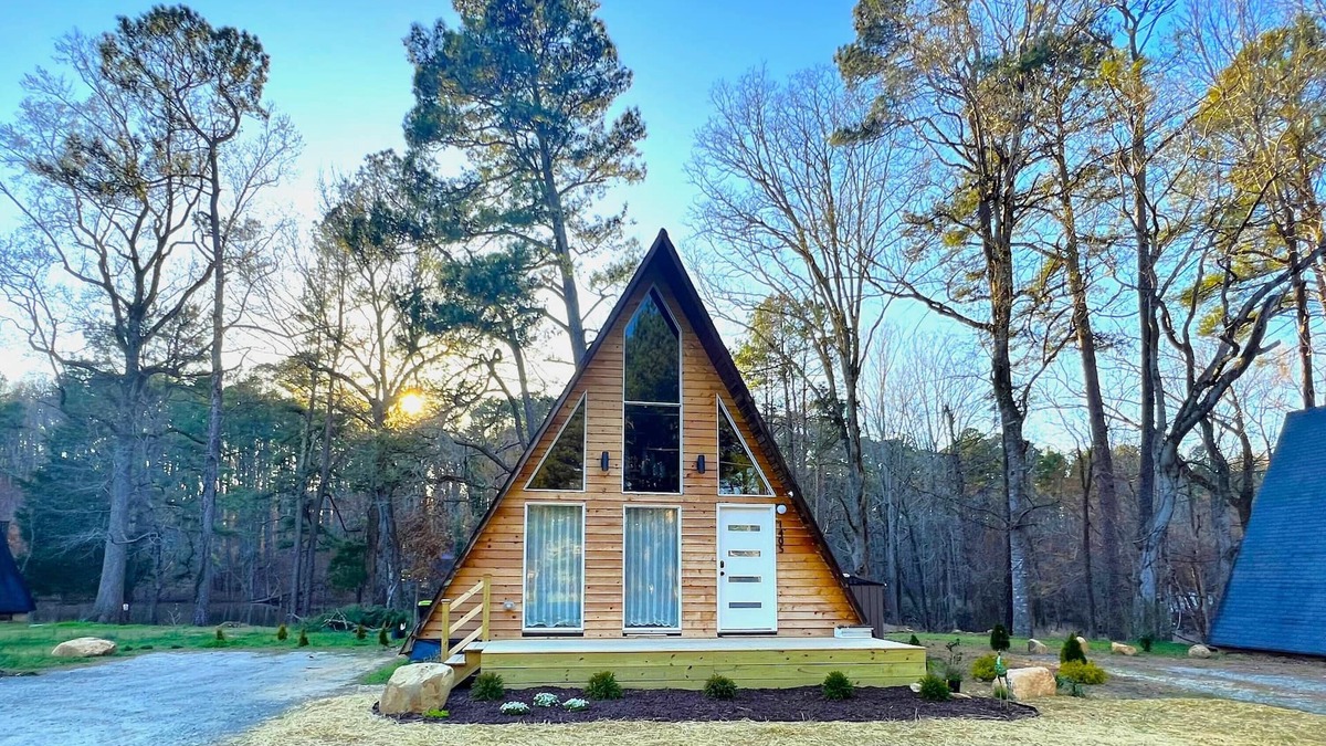 Bynum Cabin | Amazing A-Frame cabin, luxury amenities. Weekly-monthly rental starts Sept 1.