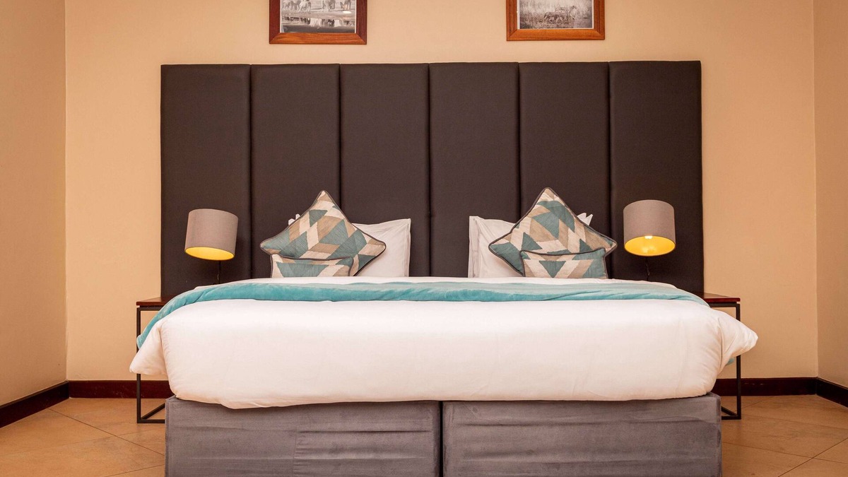 Dar es Salaam Apartment | Amazing and modern Grand Room!