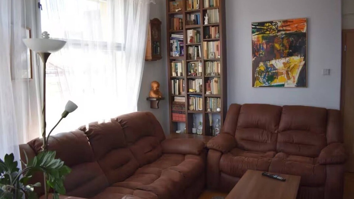 Zizkov Apartment | amazing apartment in city center for great price