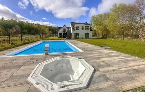 Trzesacz Apartment | Amazing Apartment In Trzesacz