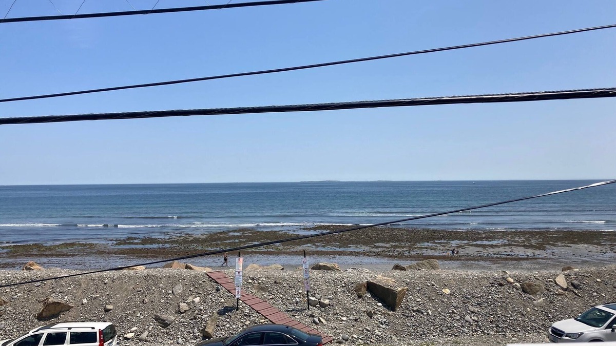 Rye House | Amazing Beachfront & Marsh Views, Rye, NH