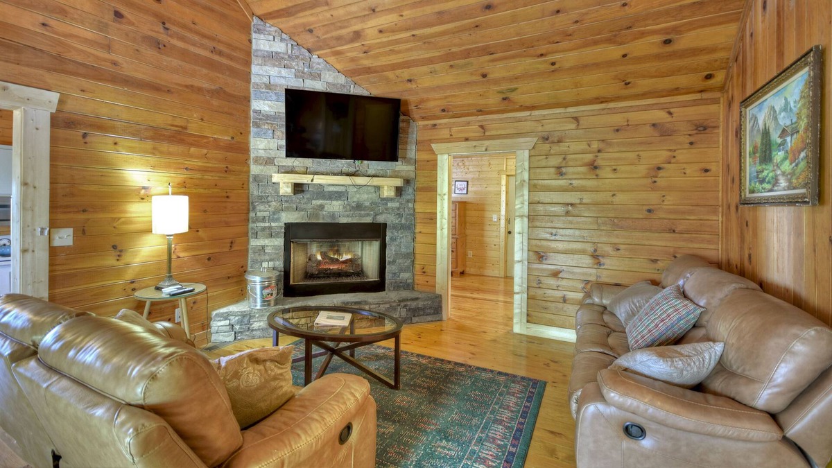 Ranger Cabin | Amazing cabin with loft, new decks with hot tub overlooking Carters Lake!