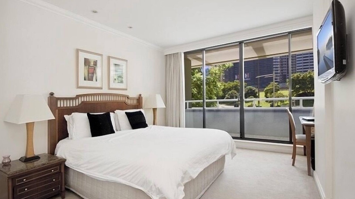 Barangaroo Apartment | Amazing central cbd apartment with 25m pool, sauna, hottub and gym