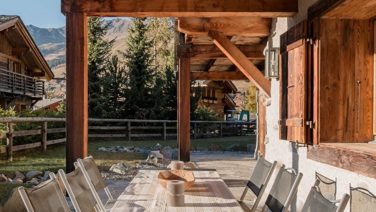 Le Chable Villa | Amazing Chalet With Beautiful Jupiter Views
